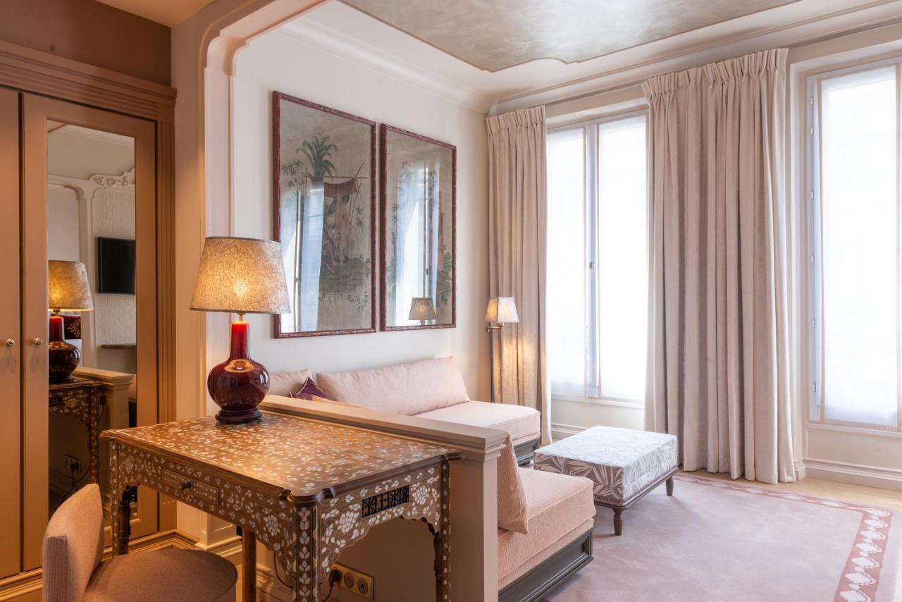 Hotel De Montesquieu Paris Exteriör bild